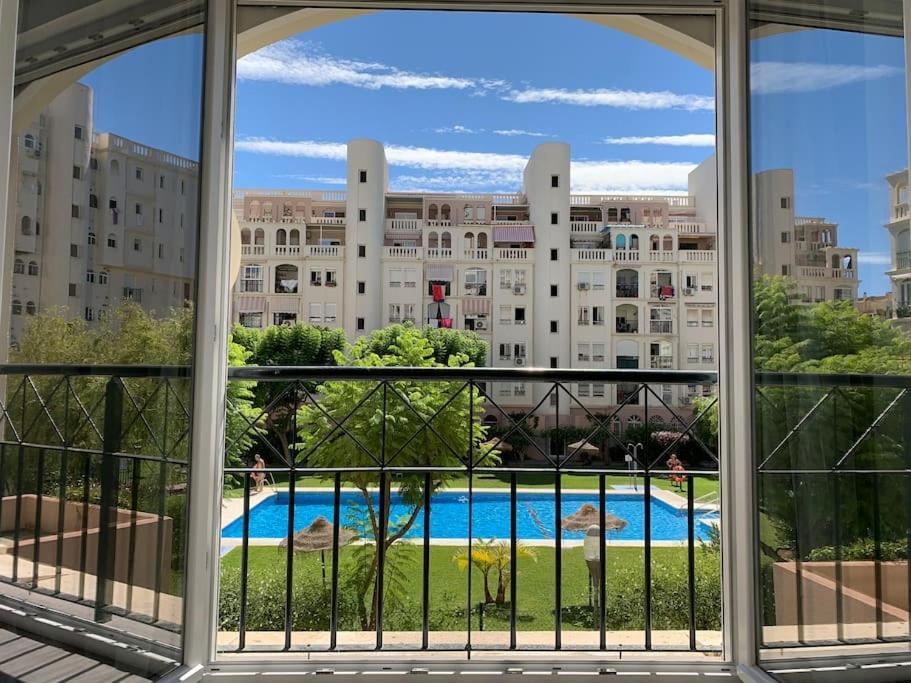 Apartamento Centro Torremolinos Con Parking Kültér fotó